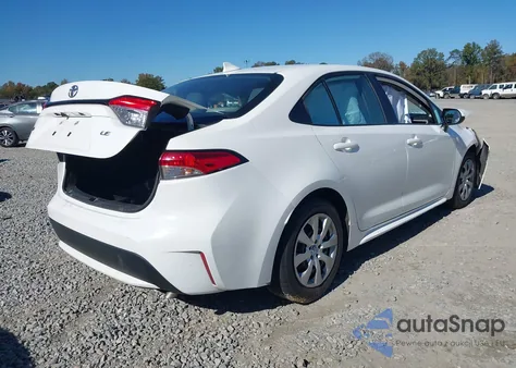 2021 Toyota Corolla Le z USA, uszkodzony, nr VIN 5YFEPMAE0MP180501